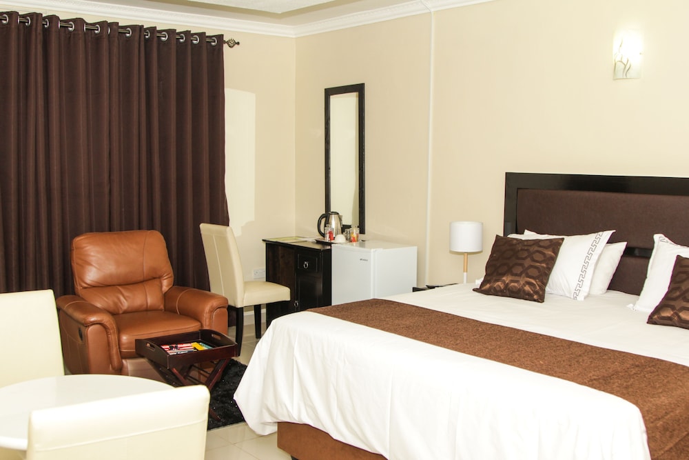 streets of goldbw bandb