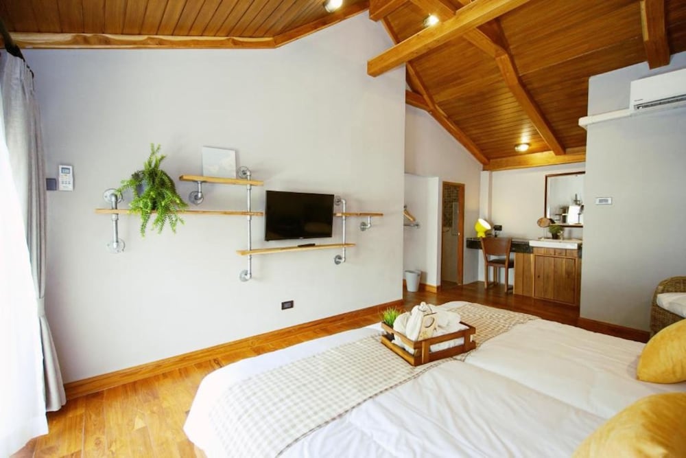 yellow pillow village