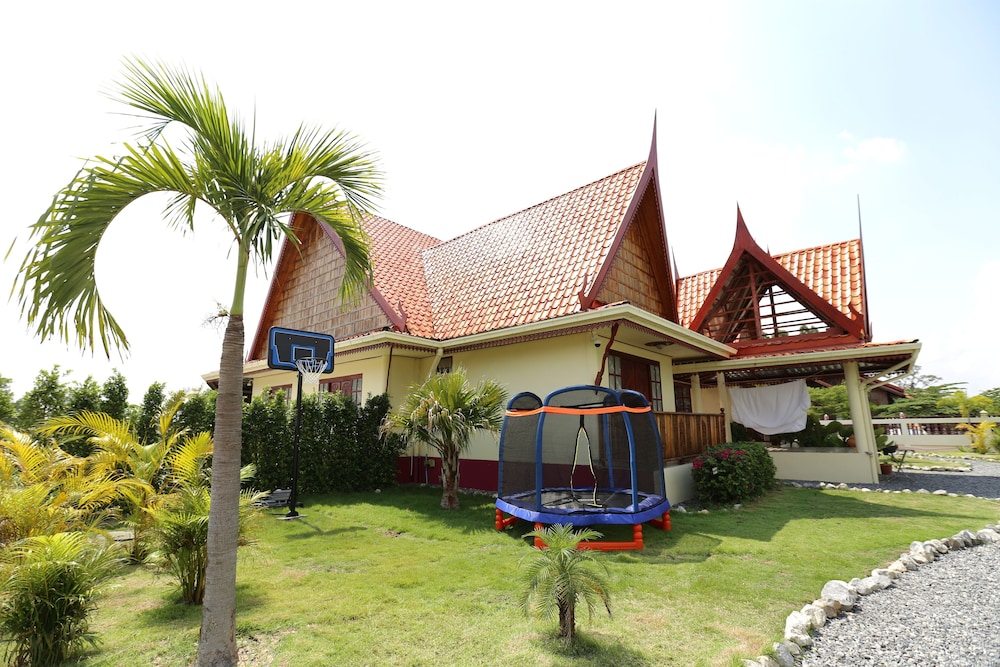 the orchid resort and relax