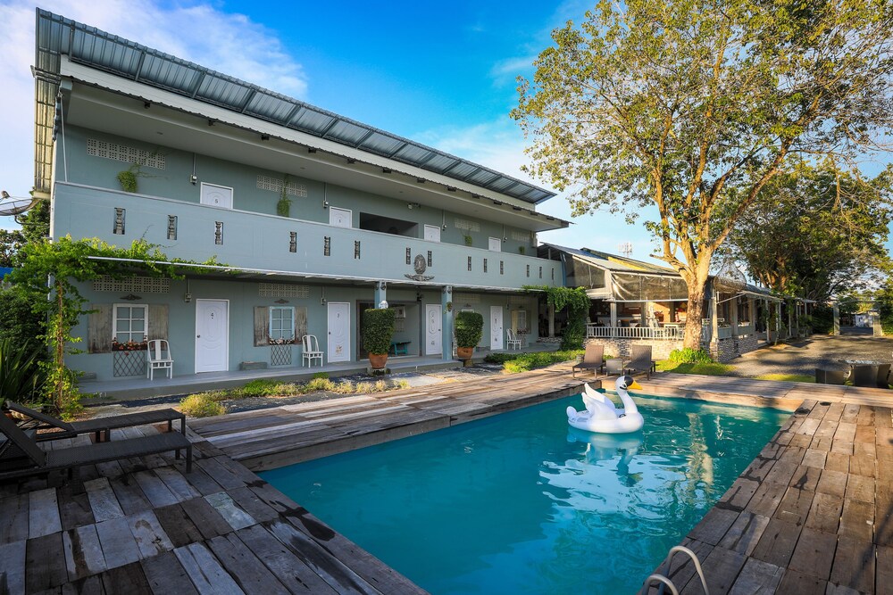 phuket nonnita boutique resort