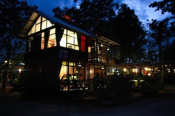 phu mi lum nao house