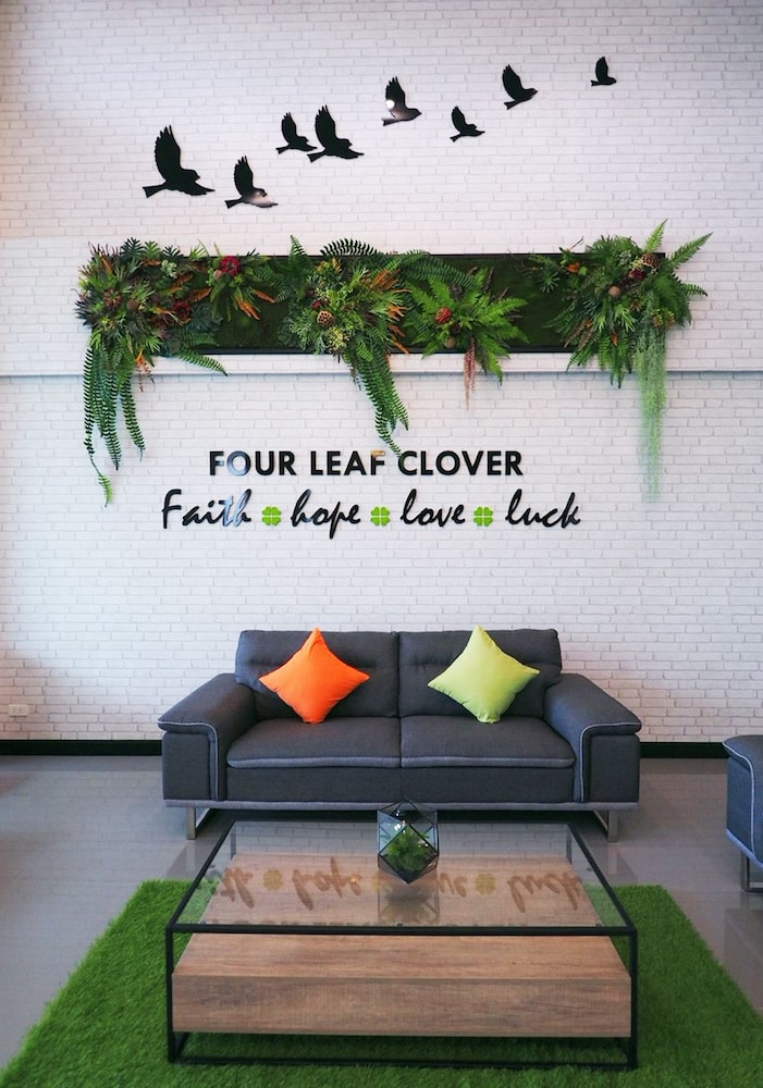 clover hotel hatyai