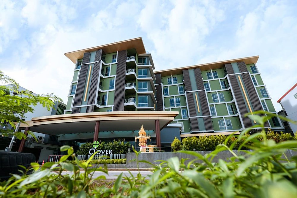 clover hotel hatyai