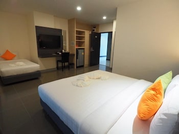 clover hotel hatyai