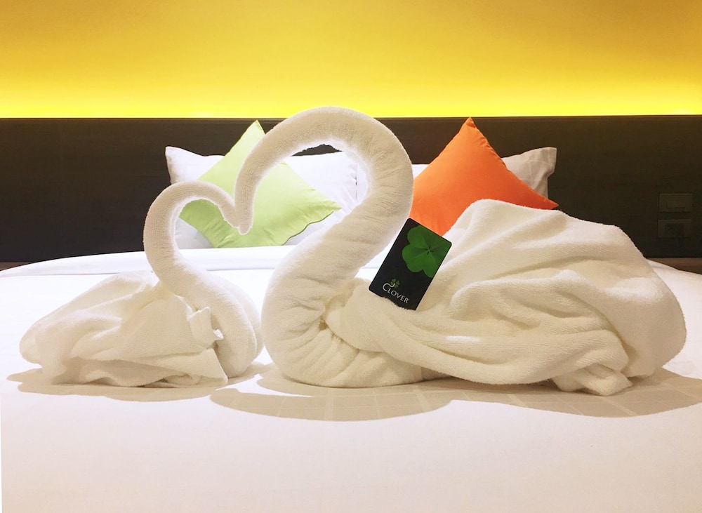 clover hotel hatyai