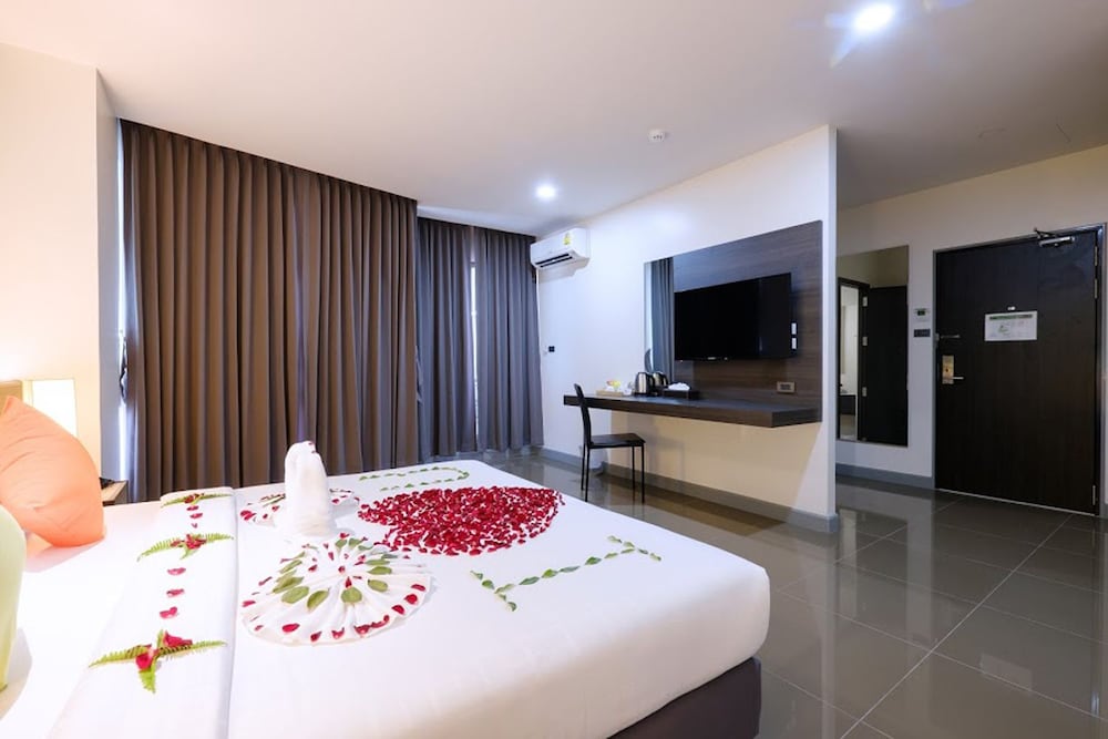 clover hotel hatyai