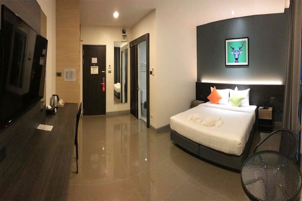 clover hotel hatyai
