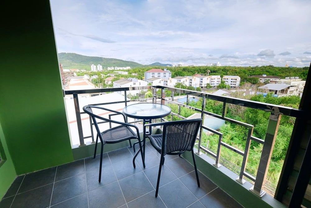 clover hotel hatyai