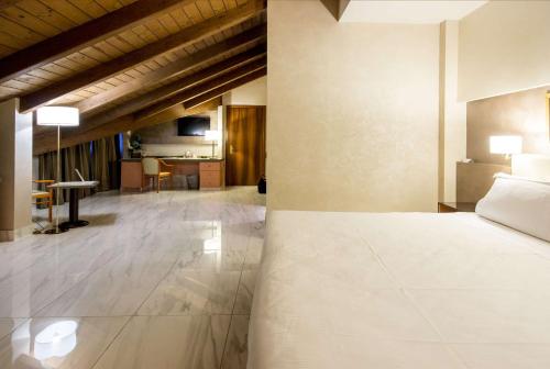 best western hotel modena district