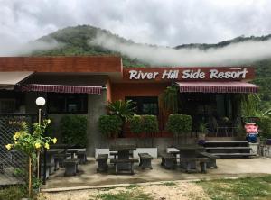 river hill side resort