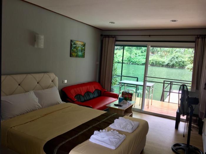 river hill side resort