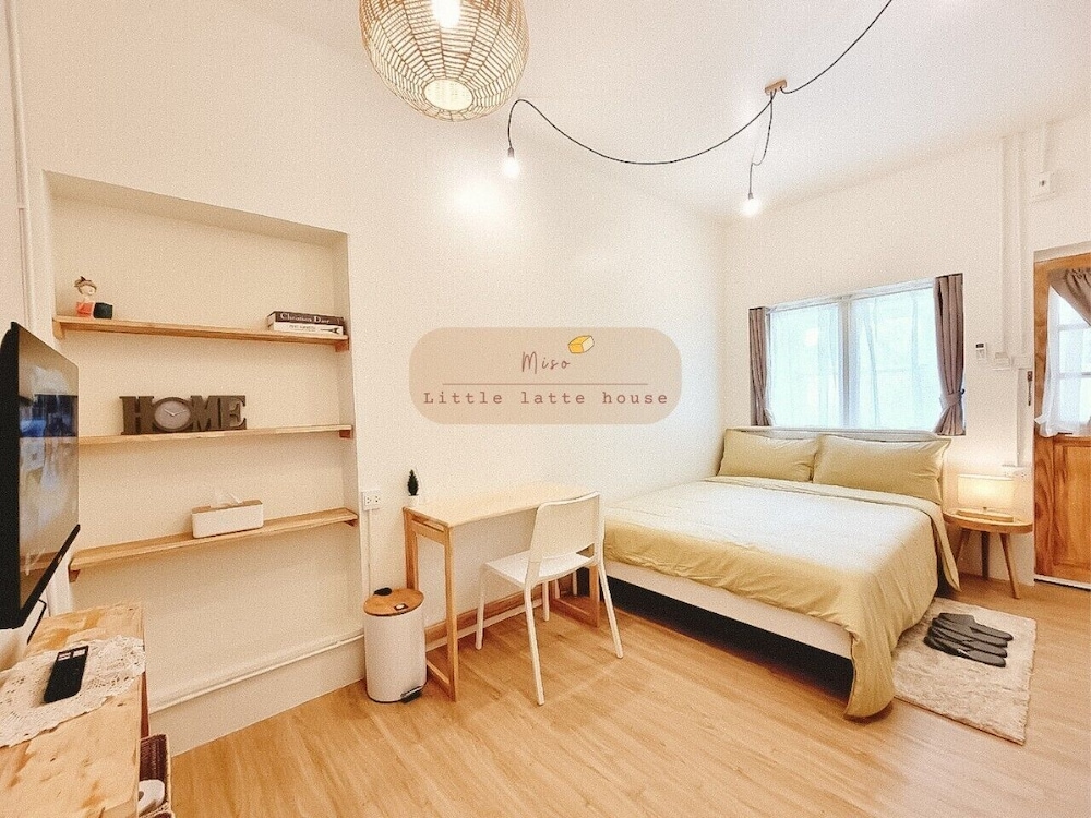 little latte house