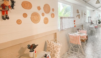 little latte house