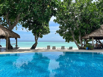 dong talay lipe beach resort