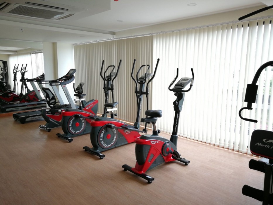 golden jomtien beach hotel
