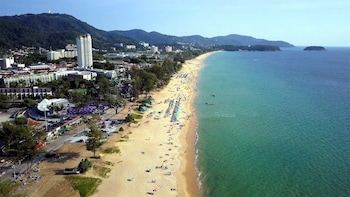 big boys bed and burger