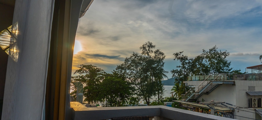 big boys bed and burger