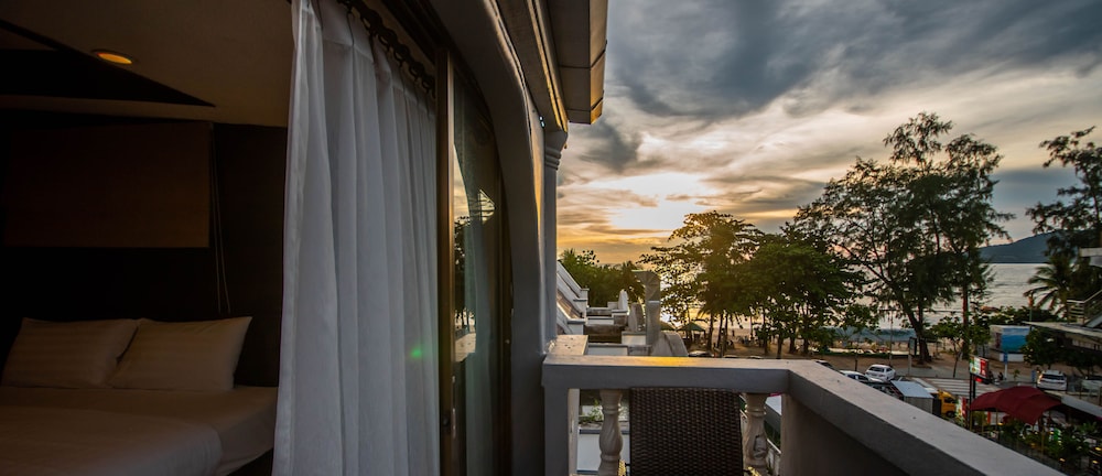 big boys bed and burger