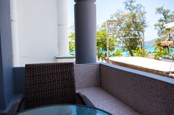 big boys bed and burger