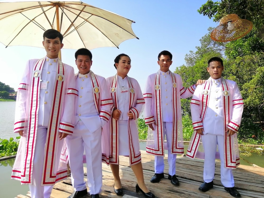 lom choi home stay ayutthaya hostel