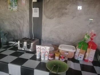 lom choi home stay ayutthaya hostel