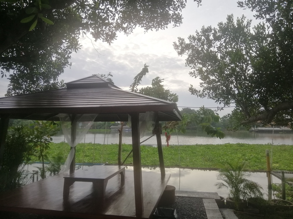 lom choi home stay ayutthaya hostel