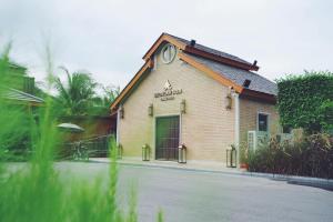 khum damnoen resort