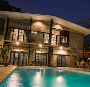 whats up chiang mai hostel