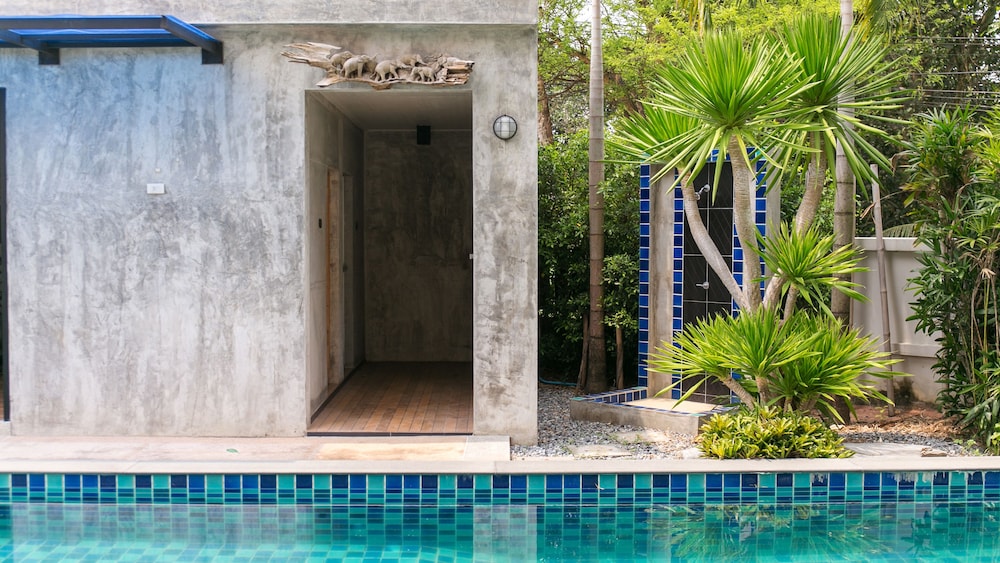 b2 sriracha premier hotel