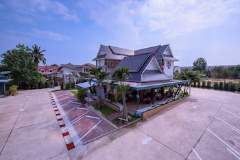 ms hotel and resort si racha