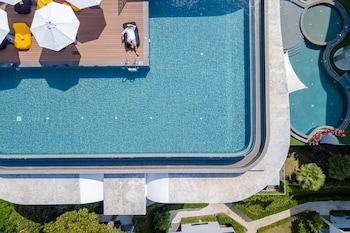 utopia naiharn