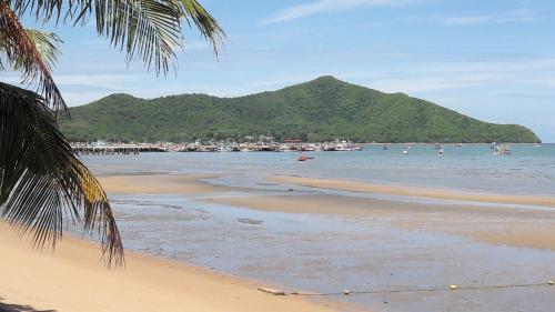 asias beach apartments