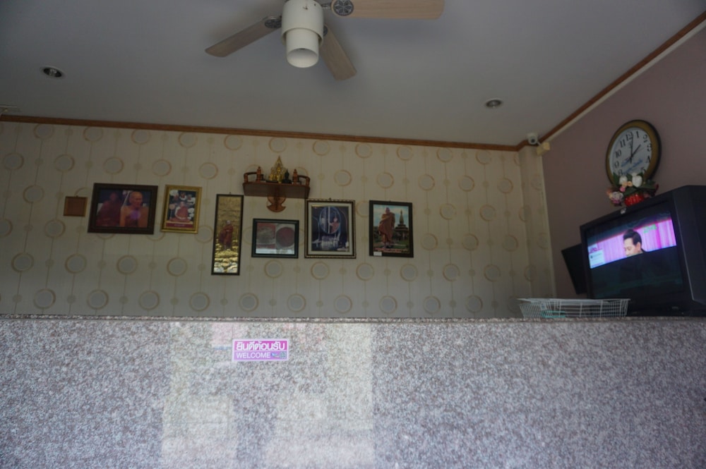 wetsawat place hotel