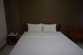 wetsawat place hotel