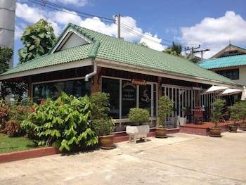 kiat nakhon hotel