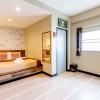 the palm hotel