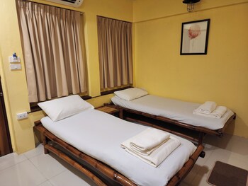 sawasdee lagoon camping resort