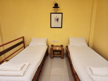 sawasdee lagoon camping resort