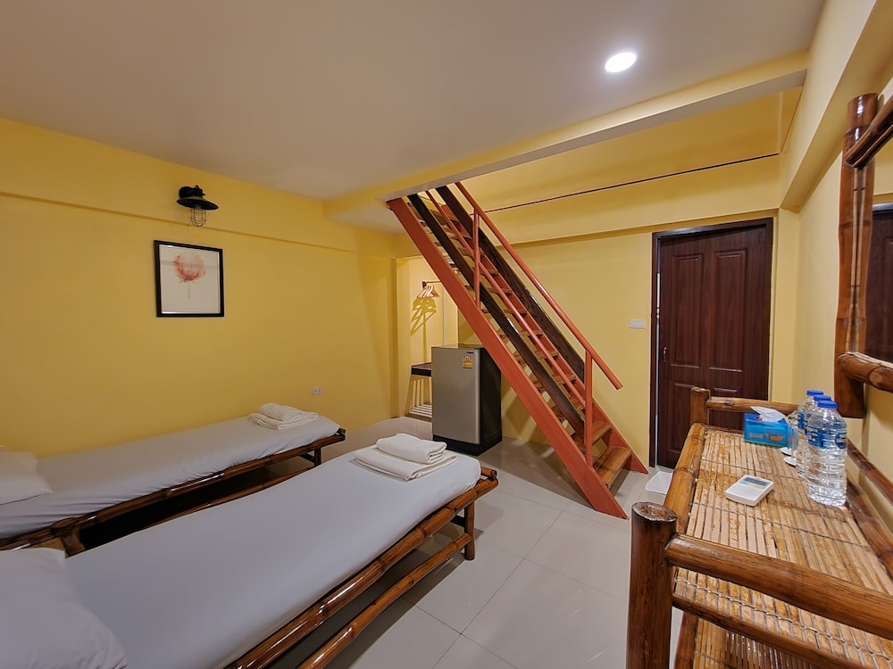 sawasdee lagoon camping resort