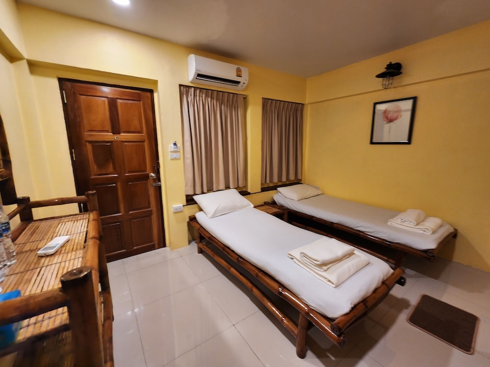 sawasdee lagoon camping resort