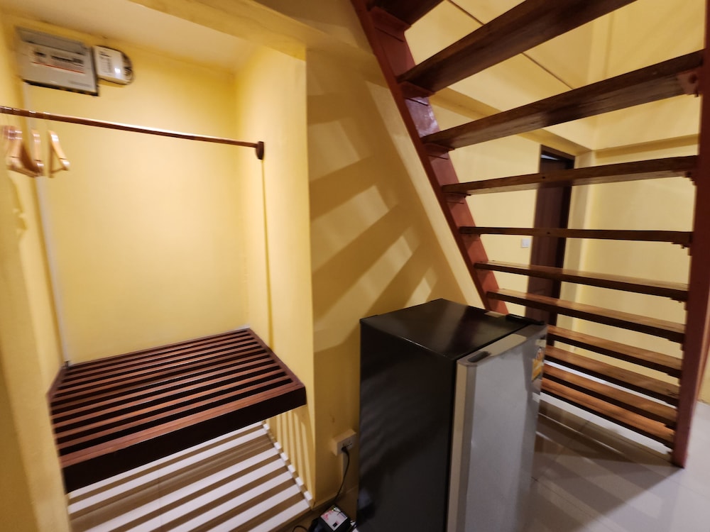 sawasdee lagoon camping resort