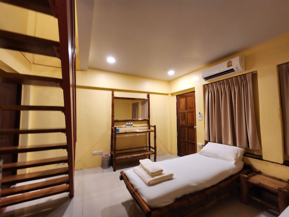 sawasdee lagoon camping resort