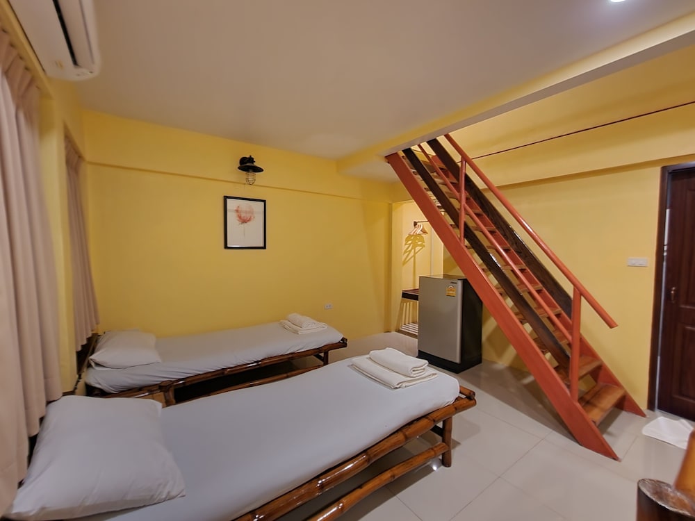 sawasdee lagoon camping resort