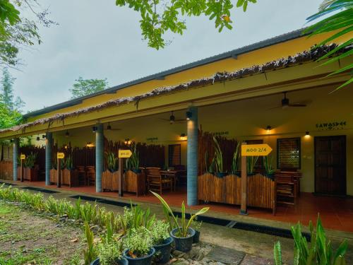 sawasdee lagoon camping resort