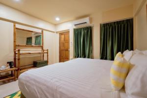 sawasdee lagoon camping resort