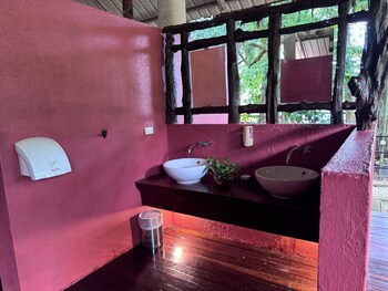 sawasdee lagoon camping resort