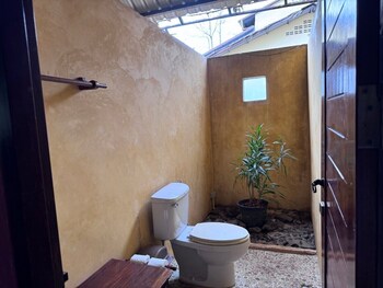 sawasdee lagoon camping resort