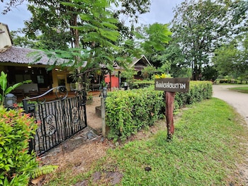 sawasdee lagoon camping resort