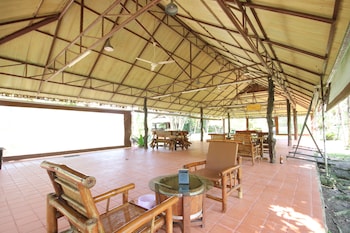 sawasdee lagoon camping resort