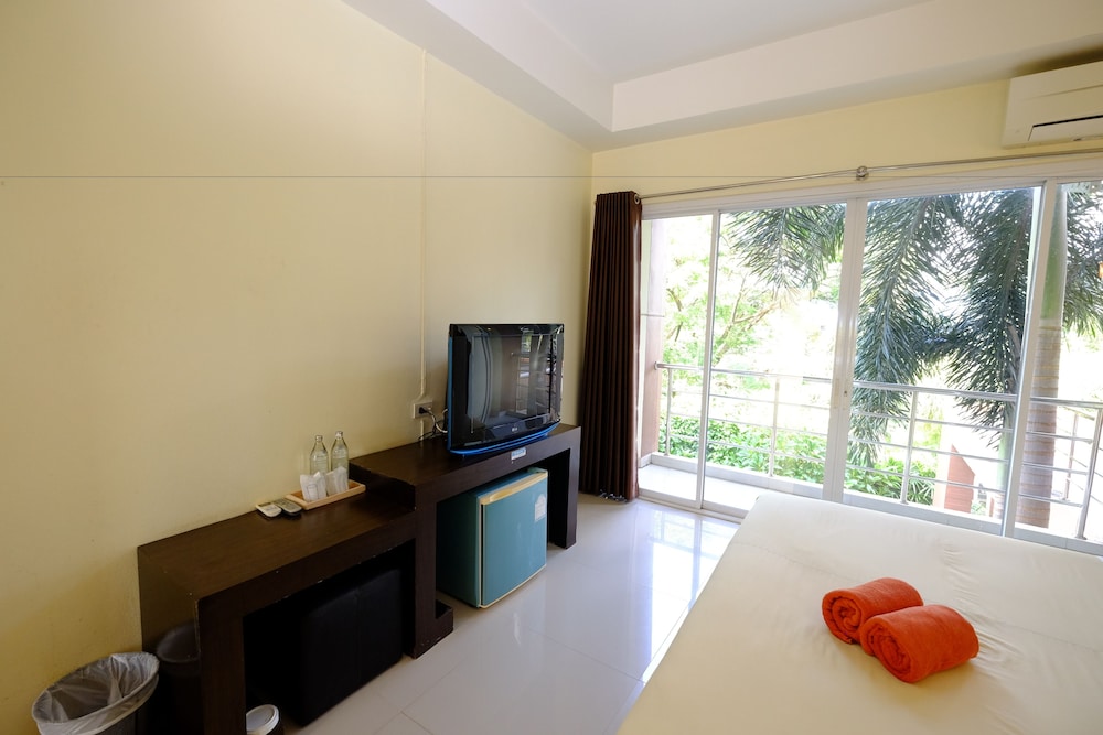 the room hotel
